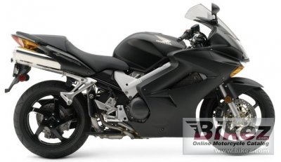 2004 honda vfr 800 fi interceptor photo
